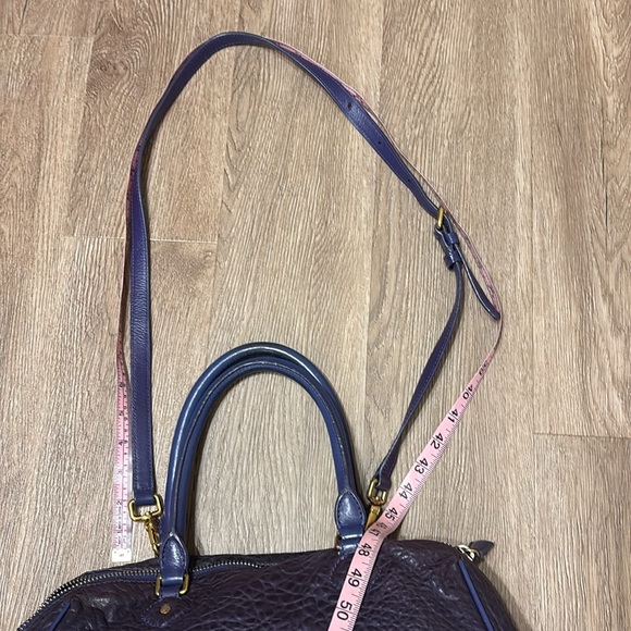 Marc By Marc Jacobs Pebbled Lamb leather purse. - Picture 9 of 16